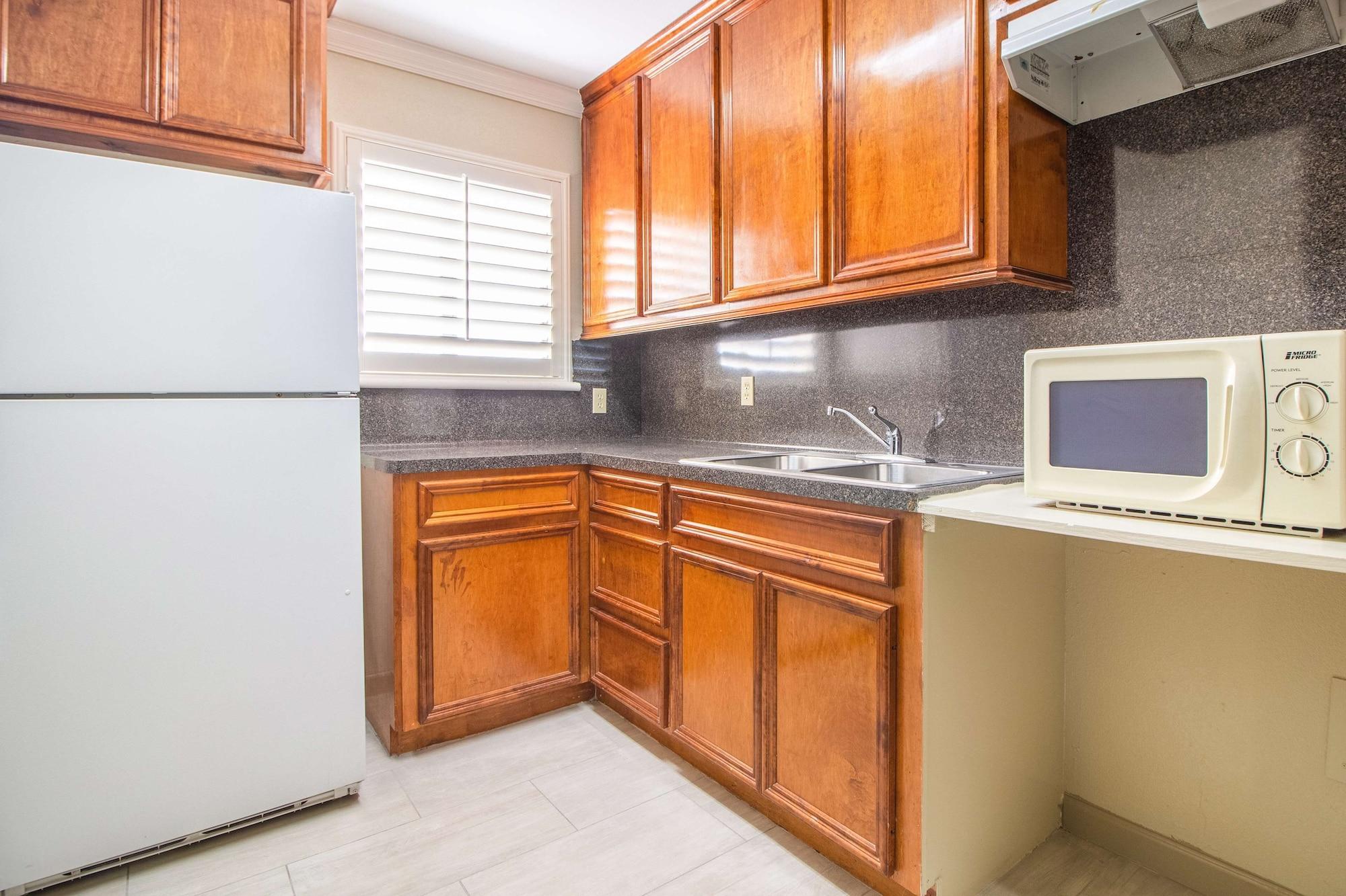 Americas Best Value Inn Houston Heights At I-45 Exterior foto
